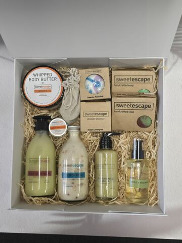 Deluxe Corporate Gift Box